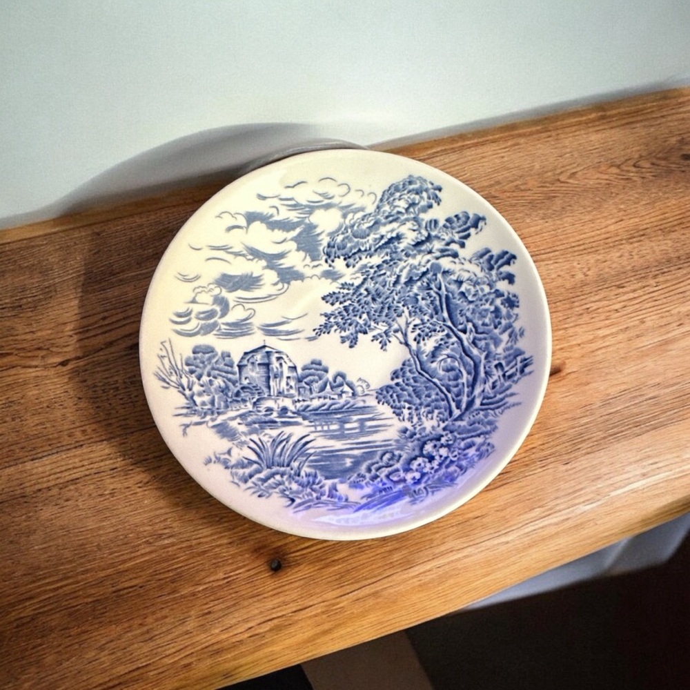 Vtg Enoch Wedgwood( Tunstall) LTD saucer only, blue & white Countryside English
